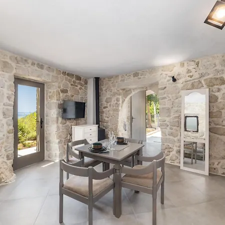 Сasa de vacaciones Kuca Kalma