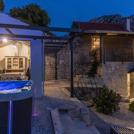 Kuca Kalma Hébergement de vacances *