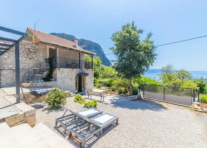 Kuca Kalma * Zaostrog