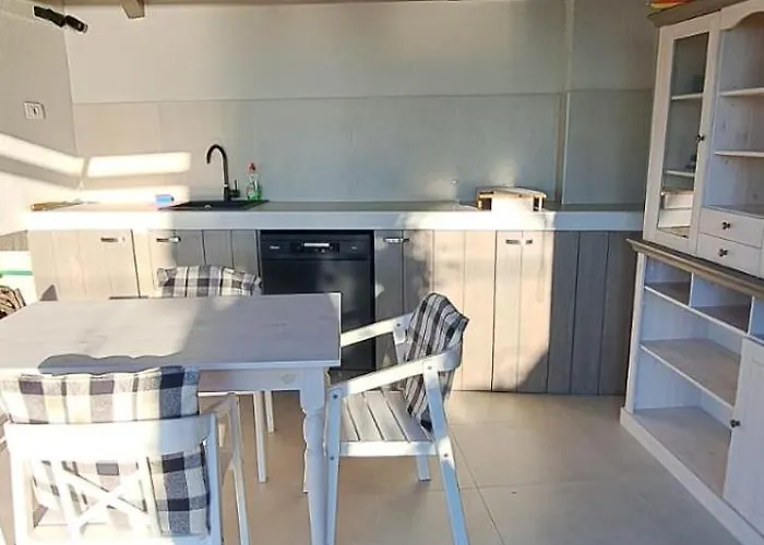 Kuca Kalma بيت للعطل *